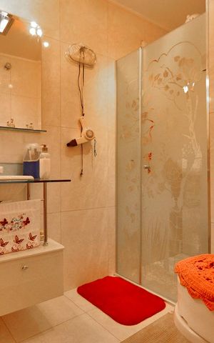 Casa à venda com 100m², 3 quartos e 1 vagaBanheiro da Suíte