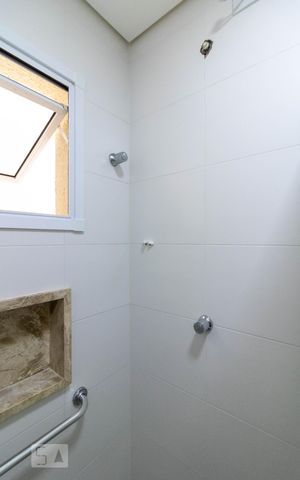 Apartamento à venda com 55m², 2 quartos e 1 vaga Apartamento à venda com 55m², 2 quartos e 1 vagaBanheiro