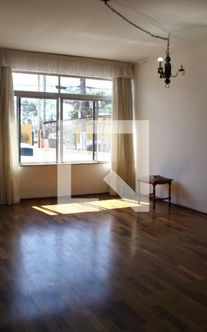 Casa à venda com 400m², 3 quartos e 3 vagasSala