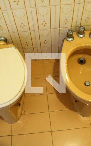 Casa à venda com 400m², 3 quartos e 3 vagasBanheiro da Suíte 