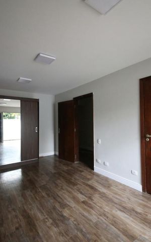 Casa para alugar com 500m², 5 quartos e 4 vagasSuíte 1