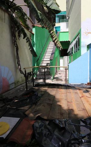 Casa à venda com 182m², 5 quartos e 5 vagasArea externa