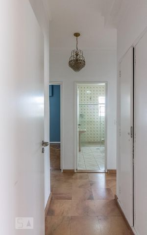 Apartamento para alugar com 203m², 3 quartos e 3 vagas Apartamento para alugar com 203m², 3 quartos e 3 vagasCorredor 2