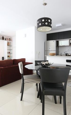 Apartamento para alugar com 88m², 2 quartos e 2 vagassala