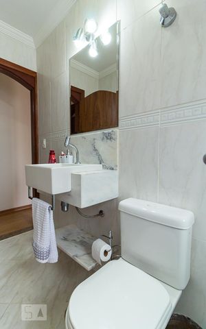 Casa para alugar com 200m², 3 quartos e 4 vagas