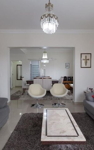 Casa à venda com 250m², 3 quartos e 2 vagasSala de Estar