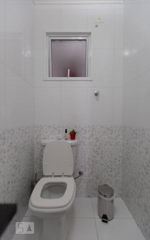 Casa à venda com 250m², 3 quartos e 2 vagasBanheiro Social
