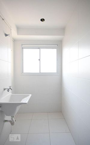 Apartamento à venda com 41m², 2 quartos e sem vaga Apartamento à venda com 41m², 2 quartos e sem vagaÁrea de Serviço