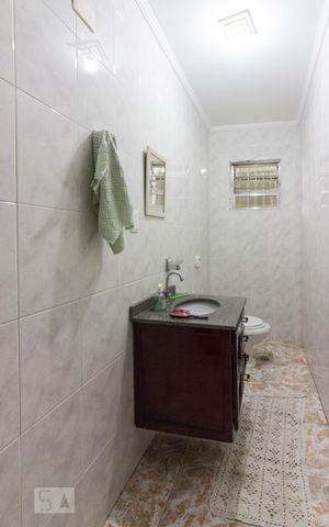 Casa à venda com 255m², 4 quartos e 3 vagasLavabo
