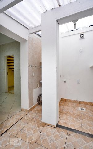 Casa para alugar com 90m², 2 quartos e sem vagaLavanderia