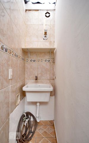 Casa para alugar com 90m², 2 quartos e sem vagaLavanderia