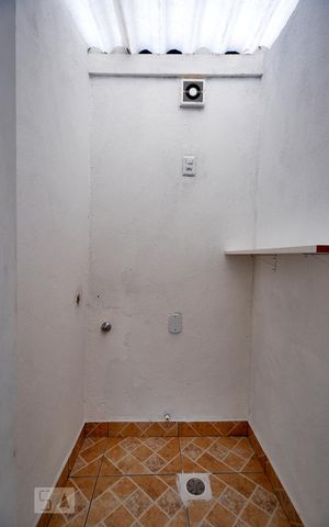 Casa para alugar com 90m², 2 quartos e sem vagaBanheiro de Serviço