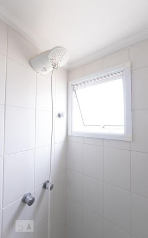 Apartamento à venda com 74m², 2 quartos e 1 vaga Apartamento à venda com 74m², 2 quartos e 1 vagaBanheiro Social