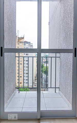 Apartamento para alugar com 45m², 2 quartos e 1 vagaVaranda