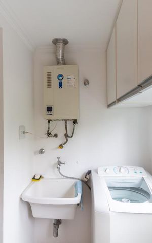 Apartamento à venda com 197m², 2 quartos e 2 vagas Apartamento à venda com 197m², 2 quartos e 2 vagasÁrea de serviço