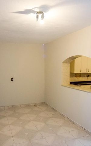 Casa para alugar com 180m², 2 quartos e 2 vagas Casa para alugar com 180m², 2 quartos e 2 vagasSala