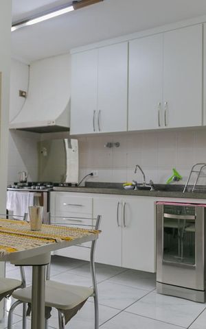 Apartamento à venda com 112m², 3 quartos e 2 vagas Apartamento à venda com 112m², 3 quartos e 2 vagasCozinha