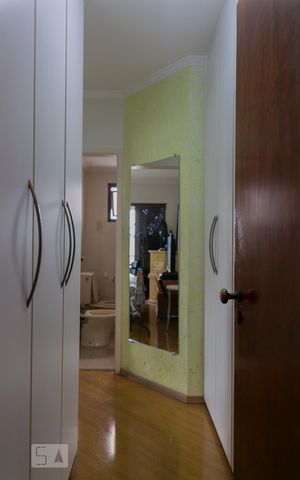 Apartamento à venda com 112m², 3 quartos e 2 vagas Apartamento à venda com 112m², 3 quartos e 2 vagasCloset da Suíte