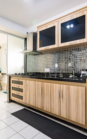 Apartamento para alugar com 126m², 3 quartos e 2 vagas Apartamento para alugar com 126m², 3 quartos e 2 vagasCozinha
