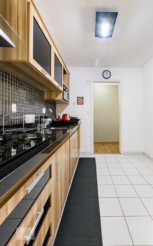 Apartamento para alugar com 126m², 3 quartos e 2 vagas Apartamento para alugar com 126m², 3 quartos e 2 vagasCozinha