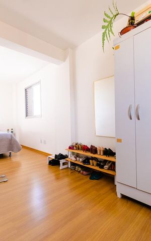 Apartamento à venda com 70m², 3 quartos e 2 vagas Apartamento à venda com 70m², 3 quartos e 2 vagasQuarto 1 - Suíte