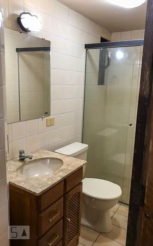 Studio para alugar com 40m², 1 quarto e sem vaga Studio para alugar com 40m², 1 quarto e sem vagaBanheiro