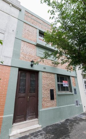 Casa para alugar com 120m², 2 quartos e sem vagaFachada