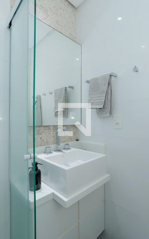 Apartamento para alugar com 95m², 3 quartos e sem vaga Apartamento para alugar com 95m², 3 quartos e sem vagaBanheiro Social