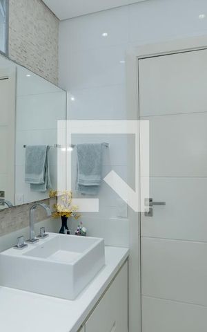 Apartamento para alugar com 95m², 3 quartos e sem vaga Apartamento para alugar com 95m², 3 quartos e sem vagaBanheiro - Suite