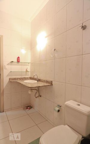 Apartamento à venda com 100m², 2 quartos e sem vagaBanheiro