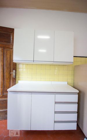Casa à venda com 180m², 5 quartos e 2 vagasCozinha - Armários