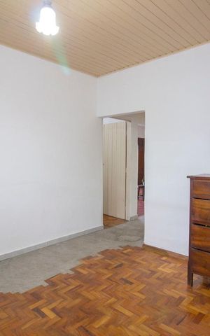 Casa à venda com 180m², 5 quartos e 2 vagasSala