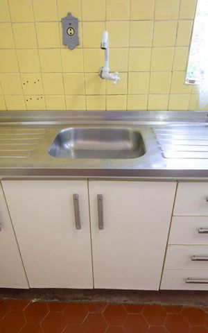Casa à venda com 180m², 5 quartos e 2 vagasCozinha - Torneira