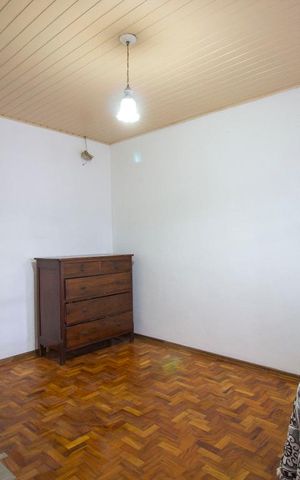 Casa à venda com 180m², 5 quartos e 2 vagasSala
