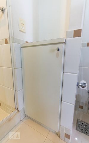 Apartamento à venda com 165m², 3 quartos e 1 vagaDetalhe banheiro