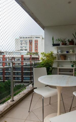 Apartamento à venda com 165m², 3 quartos e 1 vagaVaranda