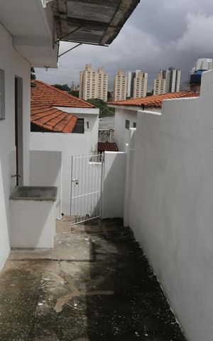 Casa para alugar com 72m², 1 quarto e sem vagaÁrea de Serviço