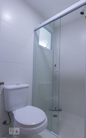 Apartamento à venda com 74m², 2 quartos e 2 vagas Apartamento à venda com 74m², 2 quartos e 2 vagasBanheiro Social