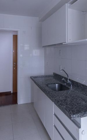 Apartamento à venda com 74m², 2 quartos e 2 vagas Apartamento à venda com 74m², 2 quartos e 2 vagasCozinha