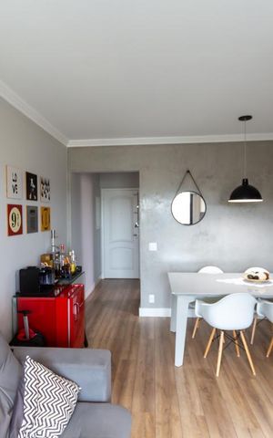 Apartamento à venda com 68m², 2 quartos e 1 vaga Apartamento à venda com 68m², 2 quartos e 1 vagaSala