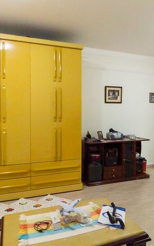 Casa à venda com 330m², 3 quartos e 4 vagasSala inferior