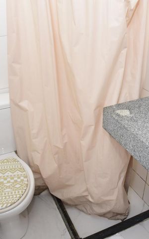 Casa à venda com 100m², 3 quartos e sem vagaBanheiro do Quarto 1