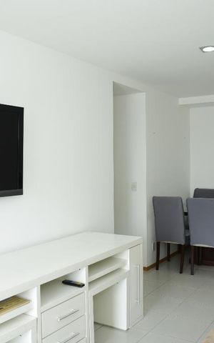 Casa de condomínio à venda com 115m², 3 quartos e 2 vagasSala