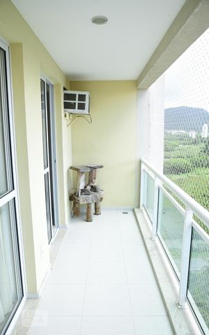 Casa de condomínio à venda com 115m², 3 quartos e 2 vagasVaranda do Quarto 2 e 3