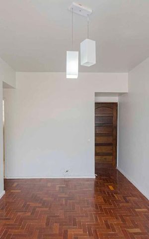 Apartamento à venda com 72m², 2 quartos e 1 vagaSala
