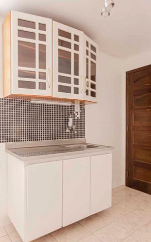 Apartamento à venda com 72m², 2 quartos e 1 vagaCozinha