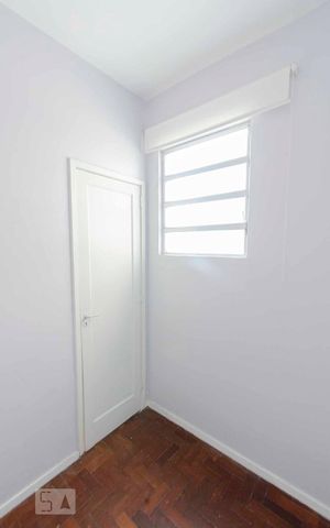 Apartamento à venda com 72m², 2 quartos e 1 vagaQuarto de Serviço