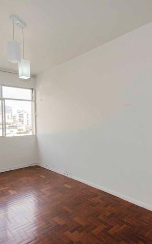 Apartamento à venda com 72m², 2 quartos e 1 vagaSala