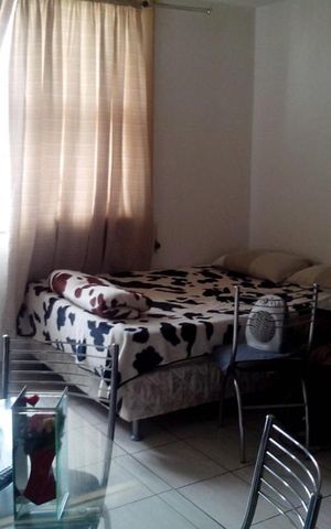 Studio à venda com 42m², 1 quarto e sem vaga Studio à venda com 42m², 1 quarto e sem vagaSala/quarto