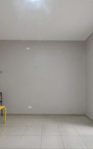Casa à venda com 120m², 3 quartos e 2 vagas Casa à venda com 120m², 3 quartos e 2 vagasCozinha em Reforma